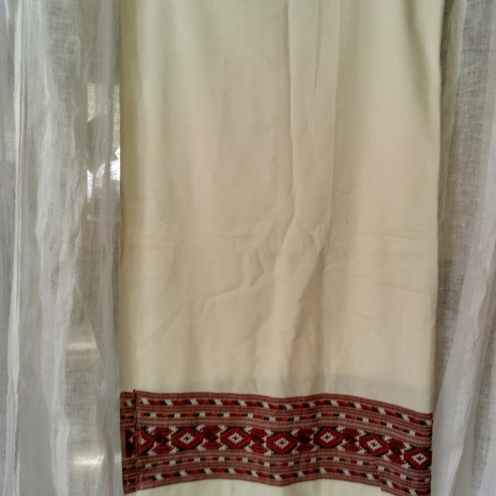 Vintage Wrap/Shawl, 100% wool, ivory & woven red trim, high-end, 84"x40", fringe